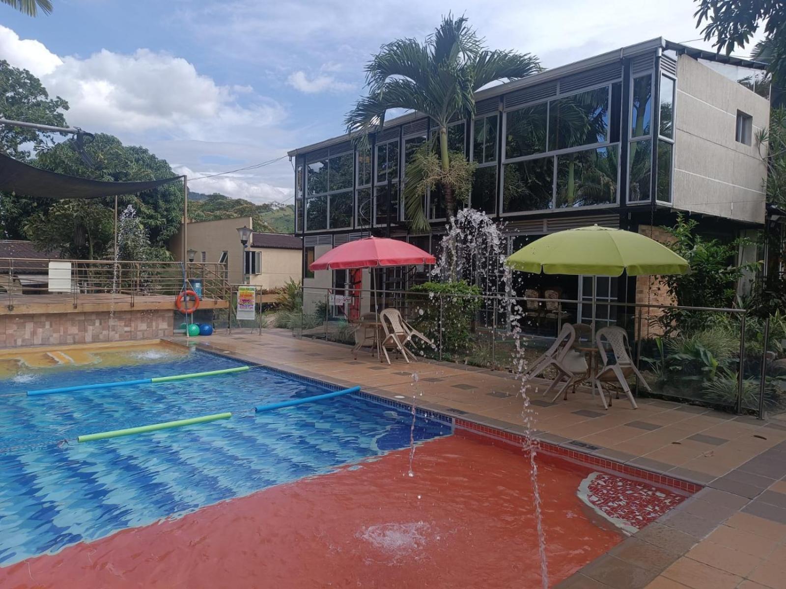 Akuarela Apartamentos Campestres Ibagué Esterno foto